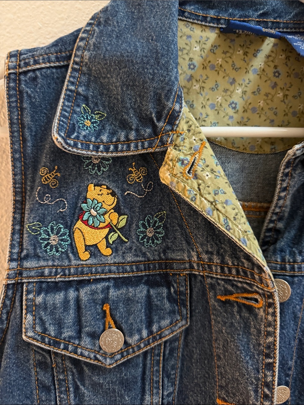 Vintage Disney Pooh Denim Vest Embroidered Winnie the Pooh Piglet Medium - Picture 2 of 6